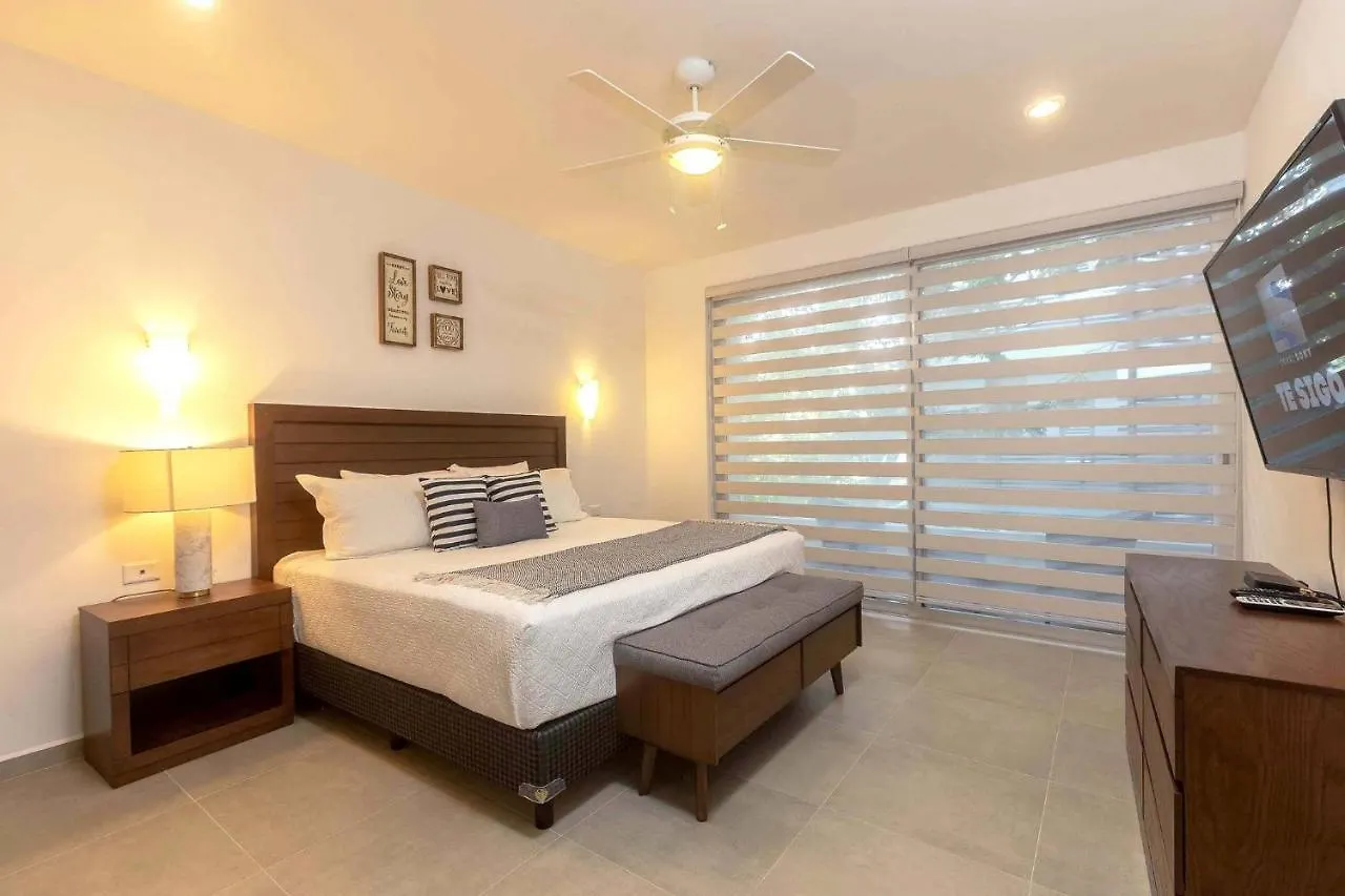 One Br Great Location, Large Roof Pool With Beautiful Views, Gym Included! Villa Playa del Carmen 0*,