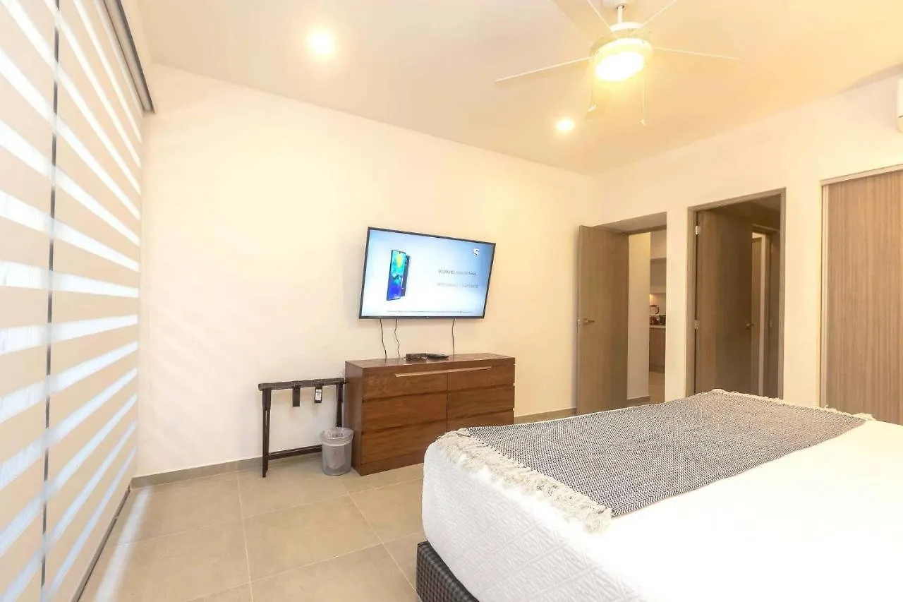 Feriehus One Br Great Location, Large Roof Pool With Beautiful Views, Gym Included! Villa Playa del Carmen Mexico
